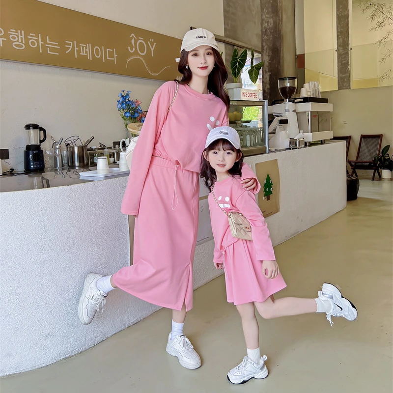 

Mother And Baby Girl Matching Outfit Mom Daughter Skirt And t-Shirt Sets Women's Baby Clothes Autumn Girls Kids Clothing Suit