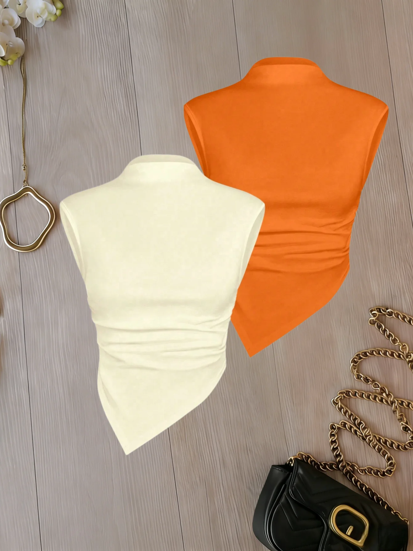 Damen Mock-Neck ärmelloses, gerafftes Crop-Top mit asymmetrischem Saum, 2er-Pack, einfarbiges Cami-Top-Set – Detail 1