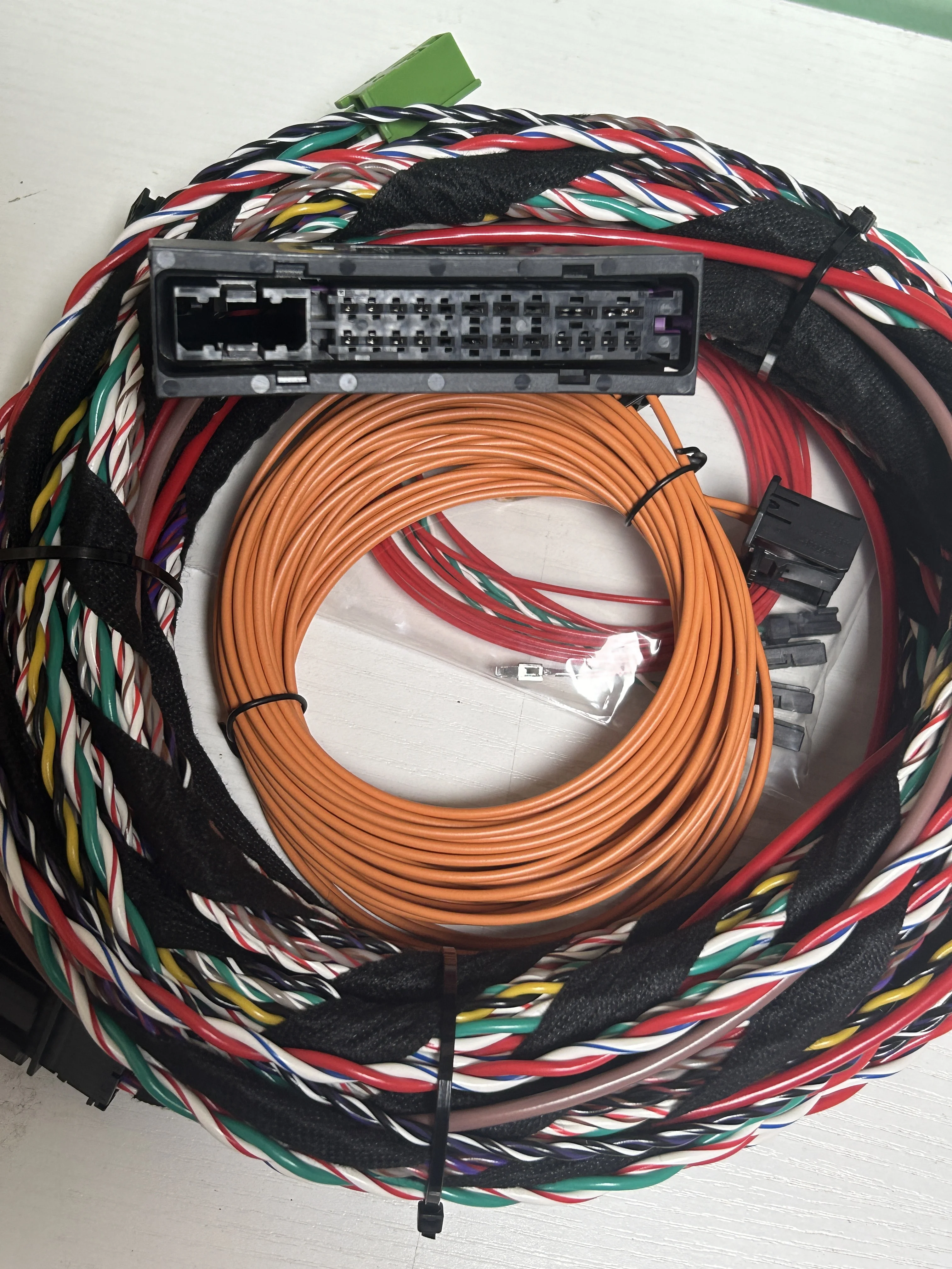 

2020 Berlin Voice amplifier harness, all car harness+fiber optic cable