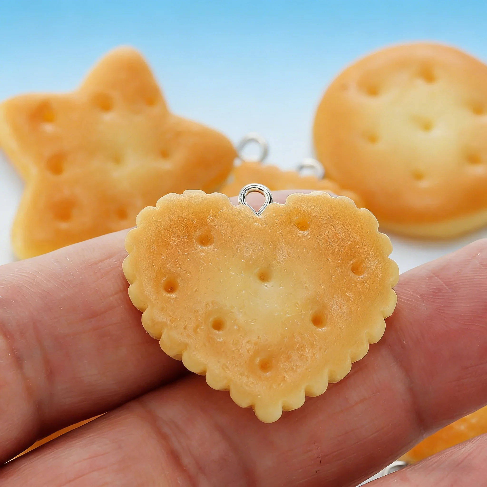 10PCs 수지 버터 비스킷 쿠키 쥬얼리 만들기 용품을위한 음식 펜던트 참 Diy 목걸이 키 체인 결과 용품
