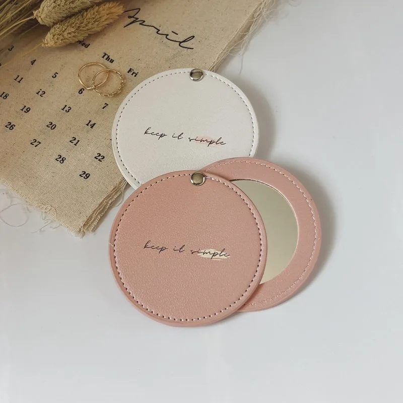 1PCS Free Compact Round Mirror Bridesmaid Wedding Bridal Shower Gift Pocket Mirror Bachelorette Party Favors Hand