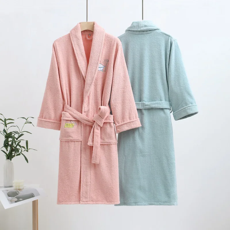 Children's Bathrobes Arrival Flannel Bathrobe for Boys and Girls Hooded Bear Bathrobes Baby Dressing Gowns Winter Sleepwear