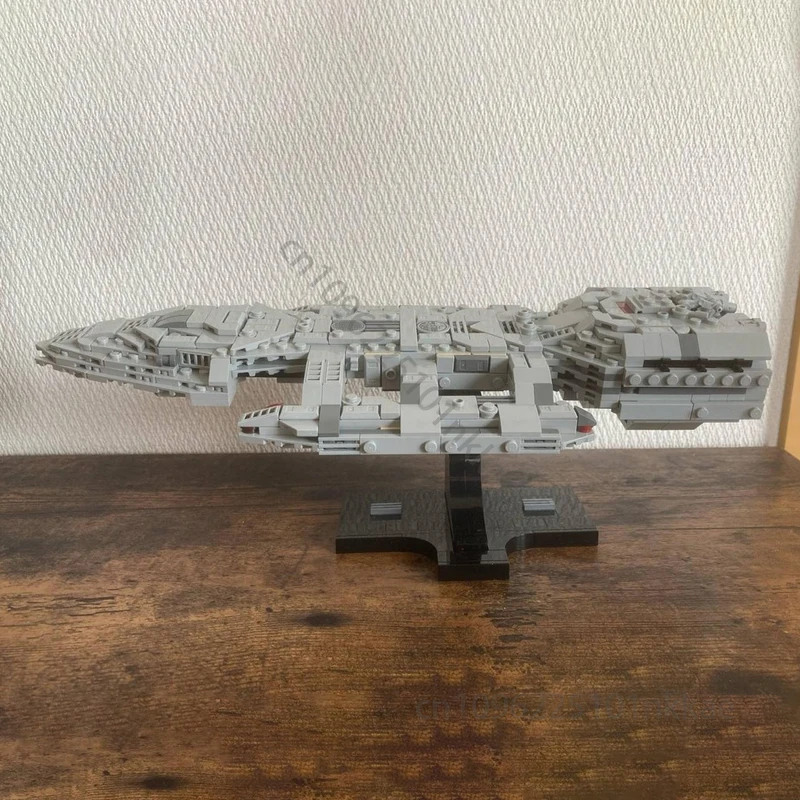 MOC kreative Ideen Raumschiff-Kampfmodell Battlestar Galactica Weltraum-Bausteine DIY-Bausteine Kinderspielzeug Geburtstagsgeschenk