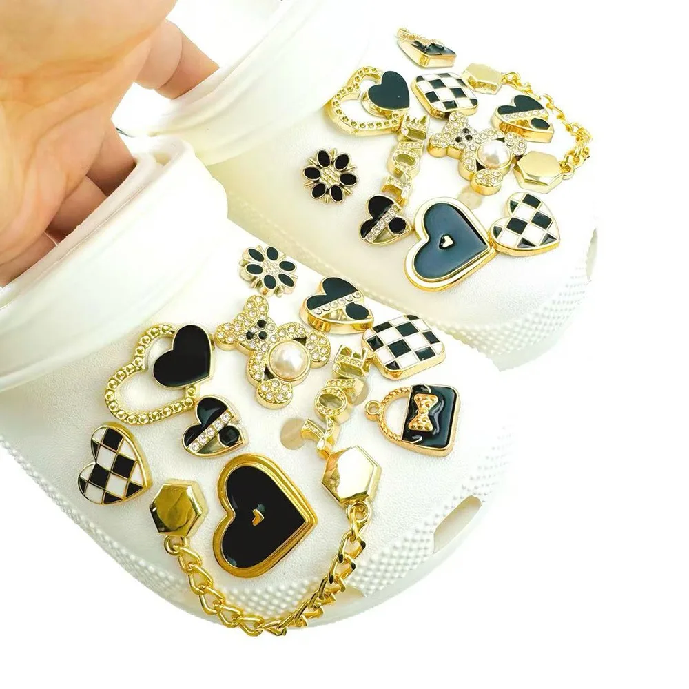 22PCS Schuh Charms Set Golden Bear Brief Herzförmige Kette Schuh Dekorationen Schnalle für Sandalen Clogs DIY Zubehör geschenke – Detail 8
