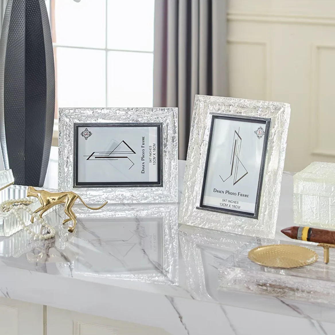 

European Light Luxury Transparent Resin Picture Frame Desktop Decoration Birthday Party Gift