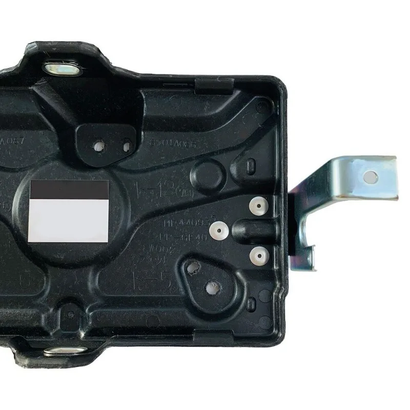 8201A086 MR440935 1 Pcs Battery Tray For Mitsubishi Pajero Montero IV V73 V75 V78 V93 V97 V98