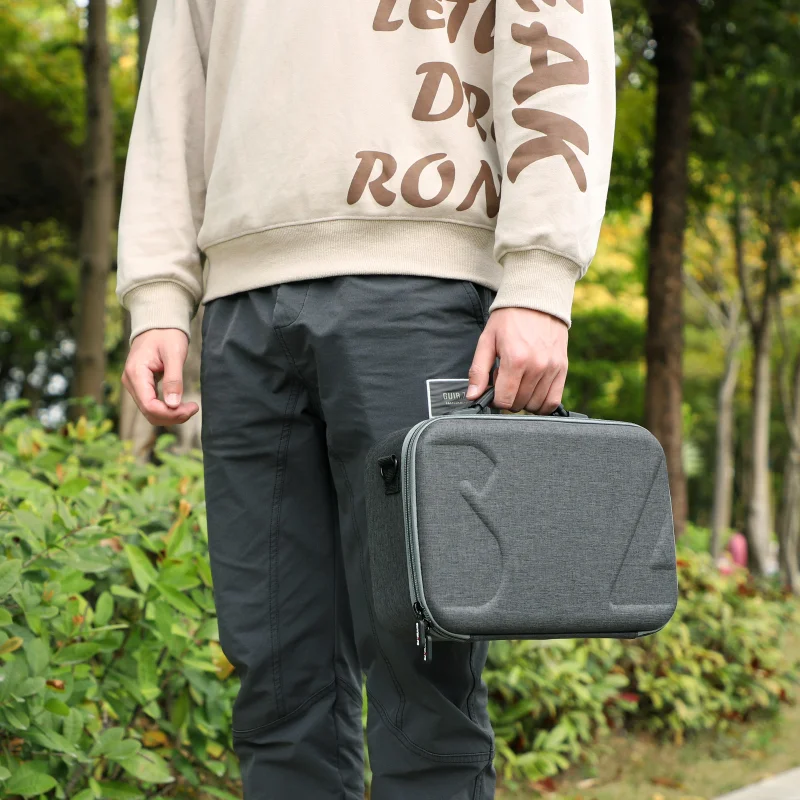 P*o様 【美品・純正ケース付】dji RONIN-M＋純正キャリングケース S525af8250e8d4d5c90ce523b55f6b