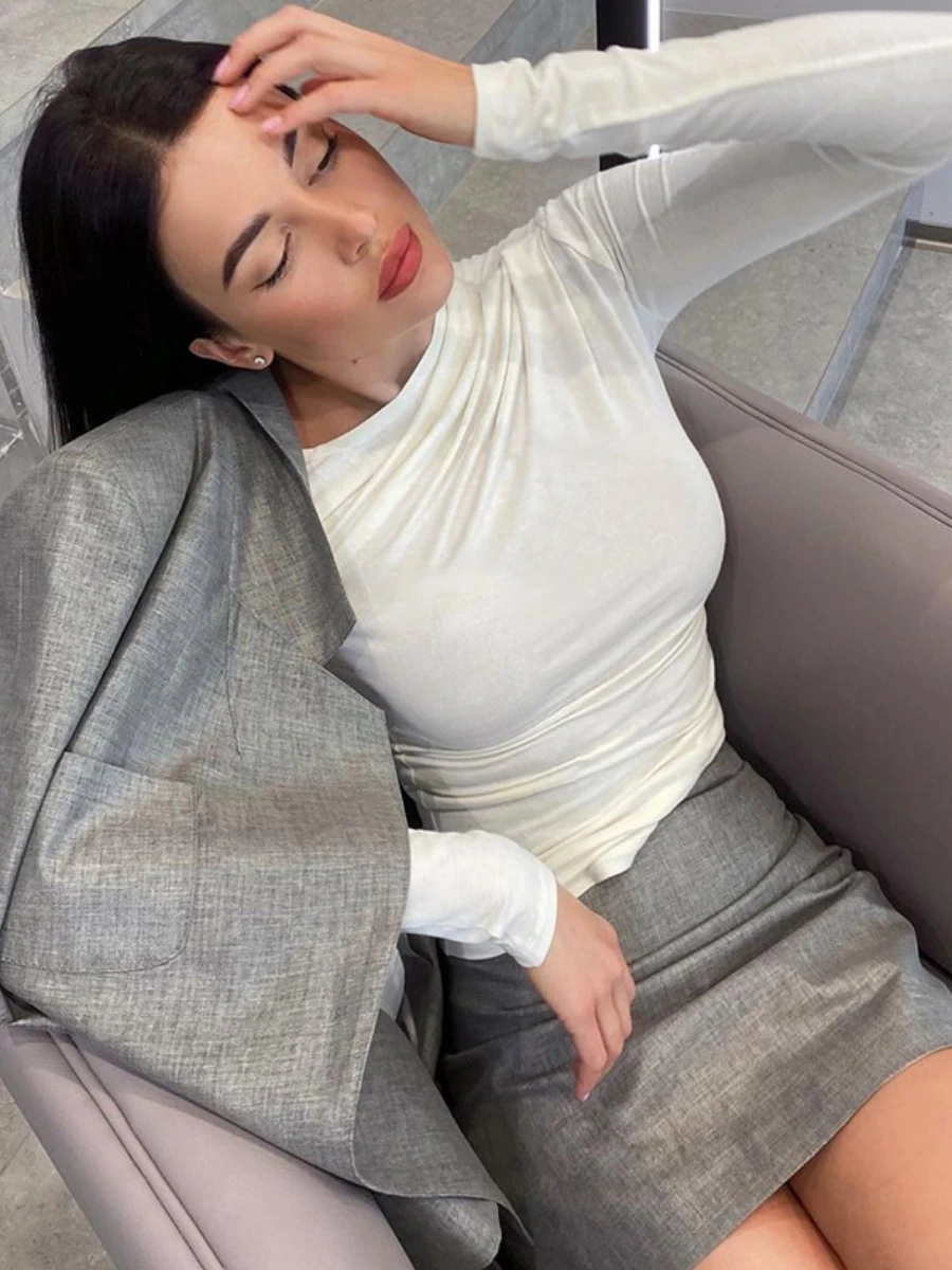 Bornladies Basic Slim Fit T-shirt Women's Versatile O-Neck Pleated Long Sleeved Base Shirt  Fashionable Ladies Solid Color Top