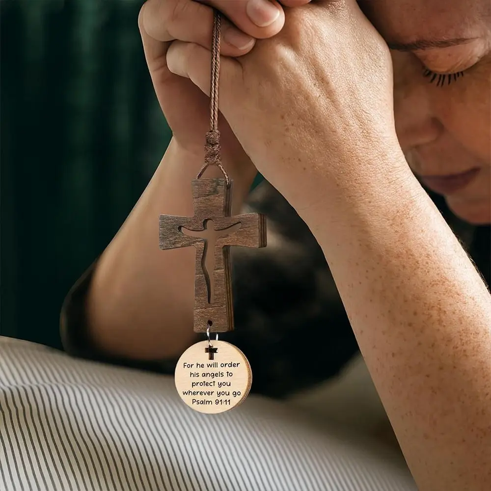 새로운 펜던트가 있는 자동차 백미러 장 가벼운 열쇠고리 장식품 나무 십자가 펜던트 성경 구절 참 장식 선물