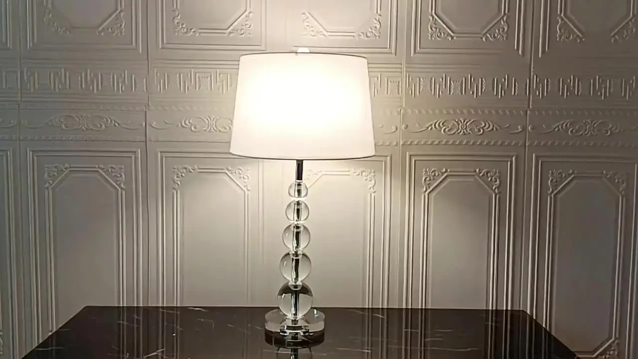Настольная лампа HomeLover из ткани со стеклянным шаром