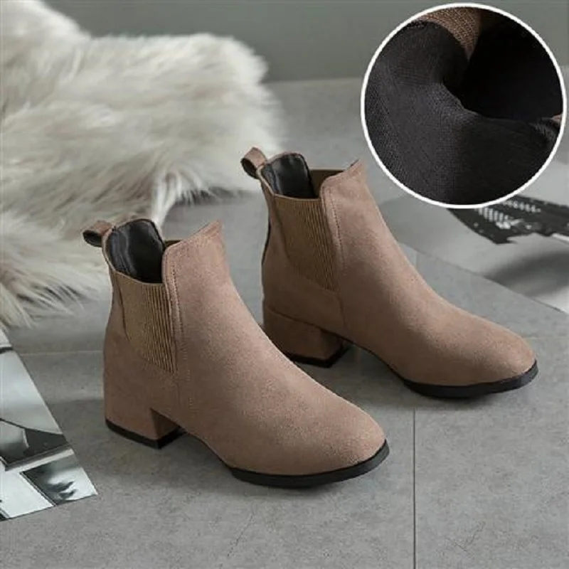 Botas flocadas antiderrapantes para mulheres, botas de plataforma, salto quadrado, cabeça redonda, preto sólido, moda, outono, inverno, tamanho 35-43