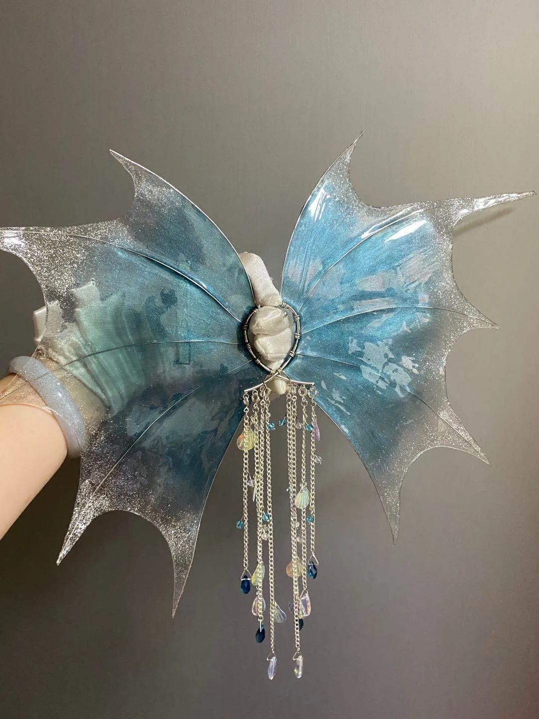 DUOWEI Orecchini Pendenti In Acrilico A Forma Di Teschio E Ossa Di Sirena Gatto - Grigio - Leggeri E Ipoallergenici - Idea Regalo Halloween - 3