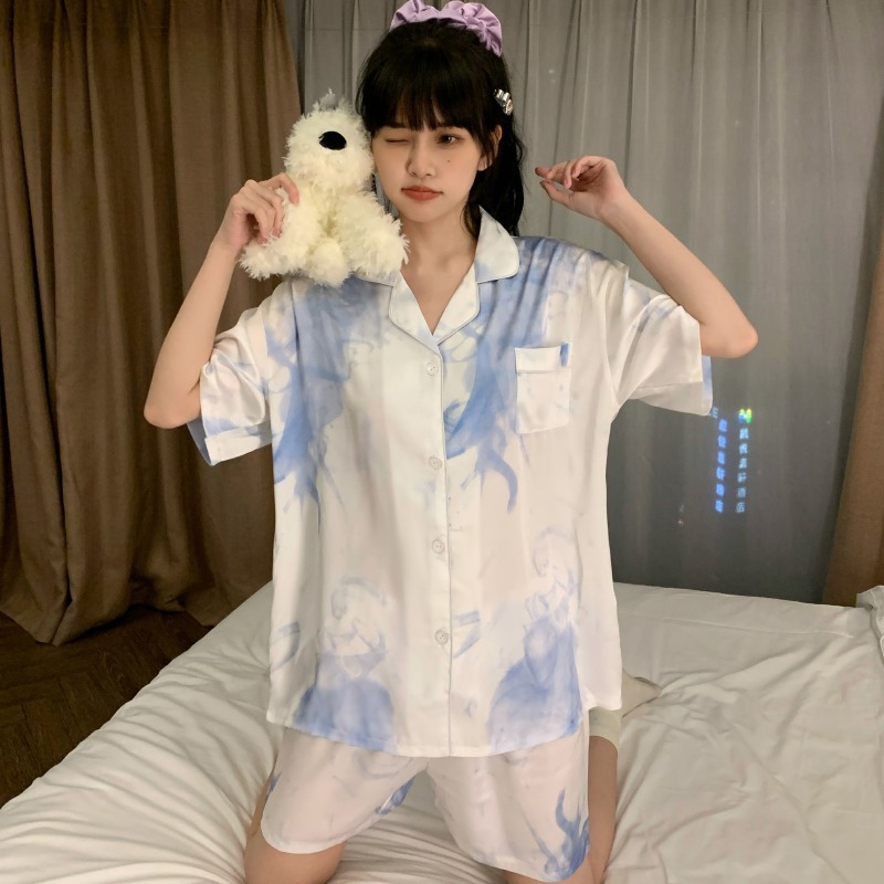 Ice silk thin section of blue dream halo ladies pajamas summer 2025 new short-sleeved shorts lapel girls homewear two-piece set