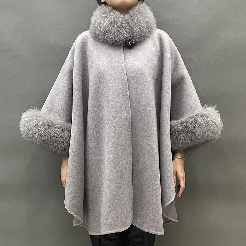 2023 Lady Luxury Real Fox Fur Collar and Cuff Poncho Fashion