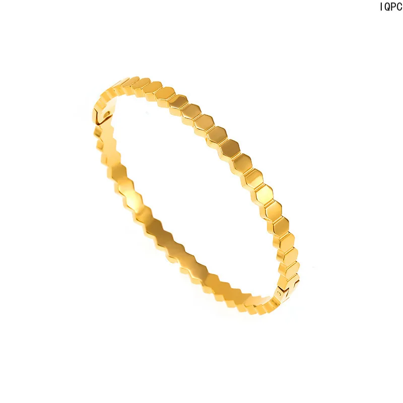 A Titanium Steel Fashion Women's Bracelet 5