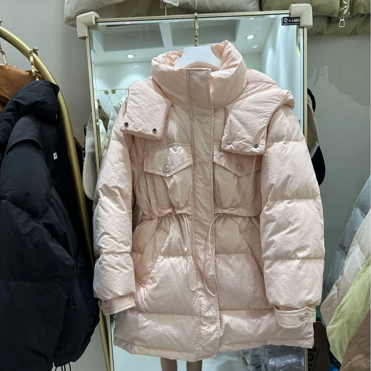 

South Korea Dongmen Fashion Down Coat Women's Mid length 2023 New Winter Slim Waist Small Coat Trend
