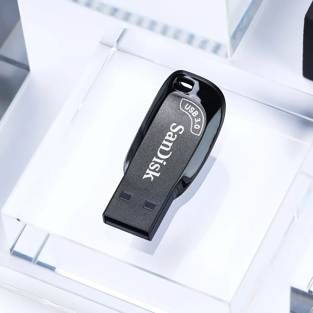 Zoom r12 とsandisk32G未使用 ZOOM R12 マルチトラックレコーダー タッチ操作対応 8トラック