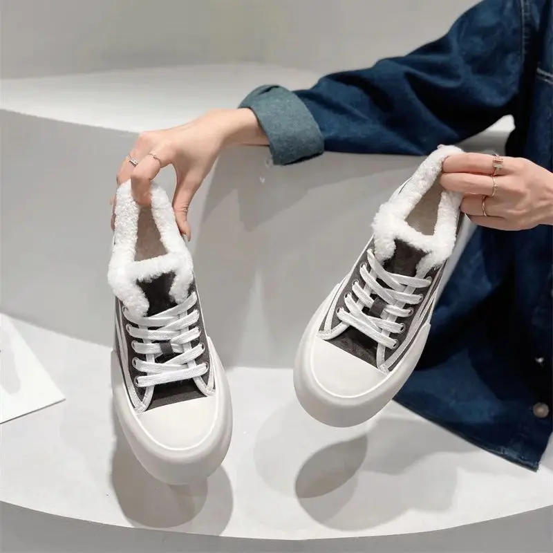 

2023 Womens Sneakers Luxury Designer Warm Plush Wool Inside Shoes For Girls Thick Sole Antislip Lace Up Casual Flats For Women