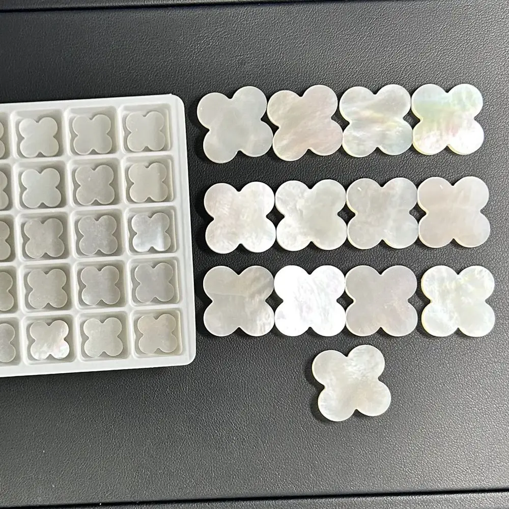 50pcs A Quarity Natural White Mother Of Pearl Four Leaf Clover Gemstone