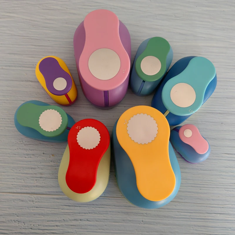 サークル6フラワークラフトパンチ、スクラップブック紙