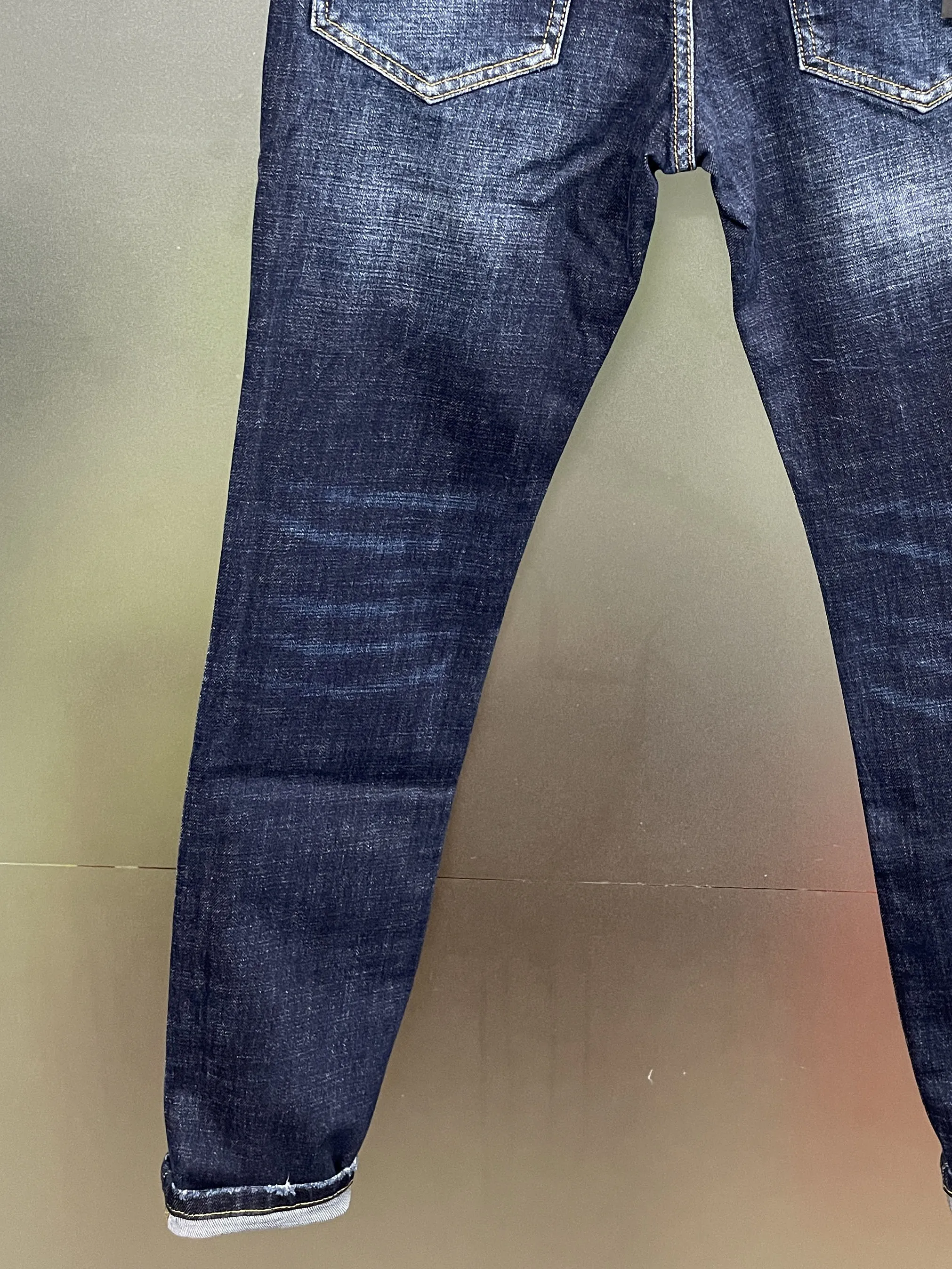 2024 New Fashion Spring/Summer  Men's D2 Jeans Washed and Worn Hole Patches 3D Cut Small Feet Light Grey Pants