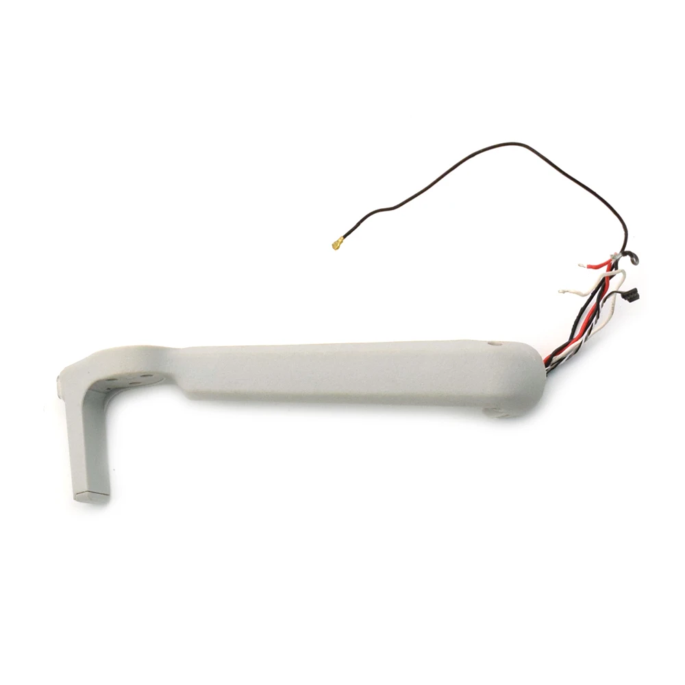 Détail d'un bras de drone moteur pièces de rechange pour quadricoptère, avec moteur et hélice non montés.