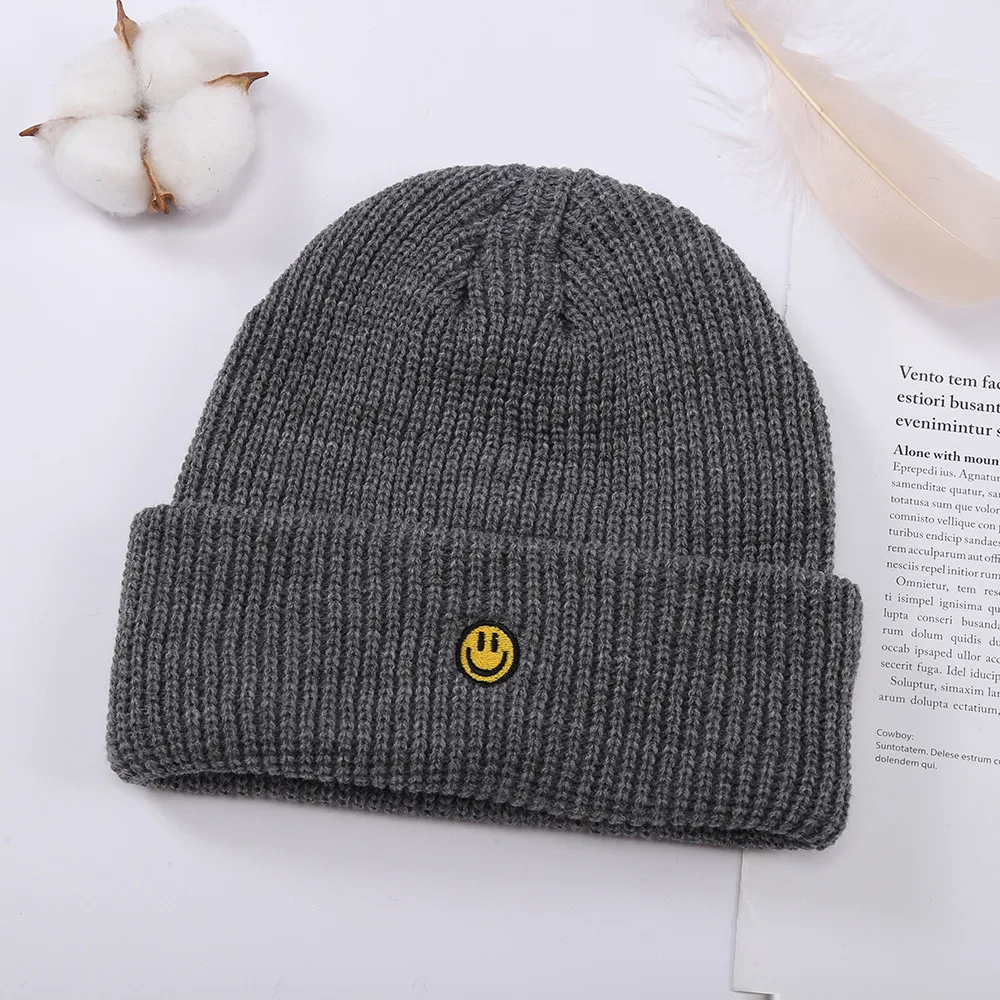 

Winter warm embroidered knitted hat couple cute personality college hip-hop street wool pullover cap