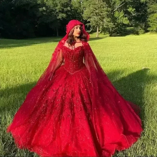 

Ball Gowns Red Quinceanera Dress With Cape 3D Flower Lace Up Back Lace Appliques Beaded Birthday Party Gowns Vestidos De 15 Anos