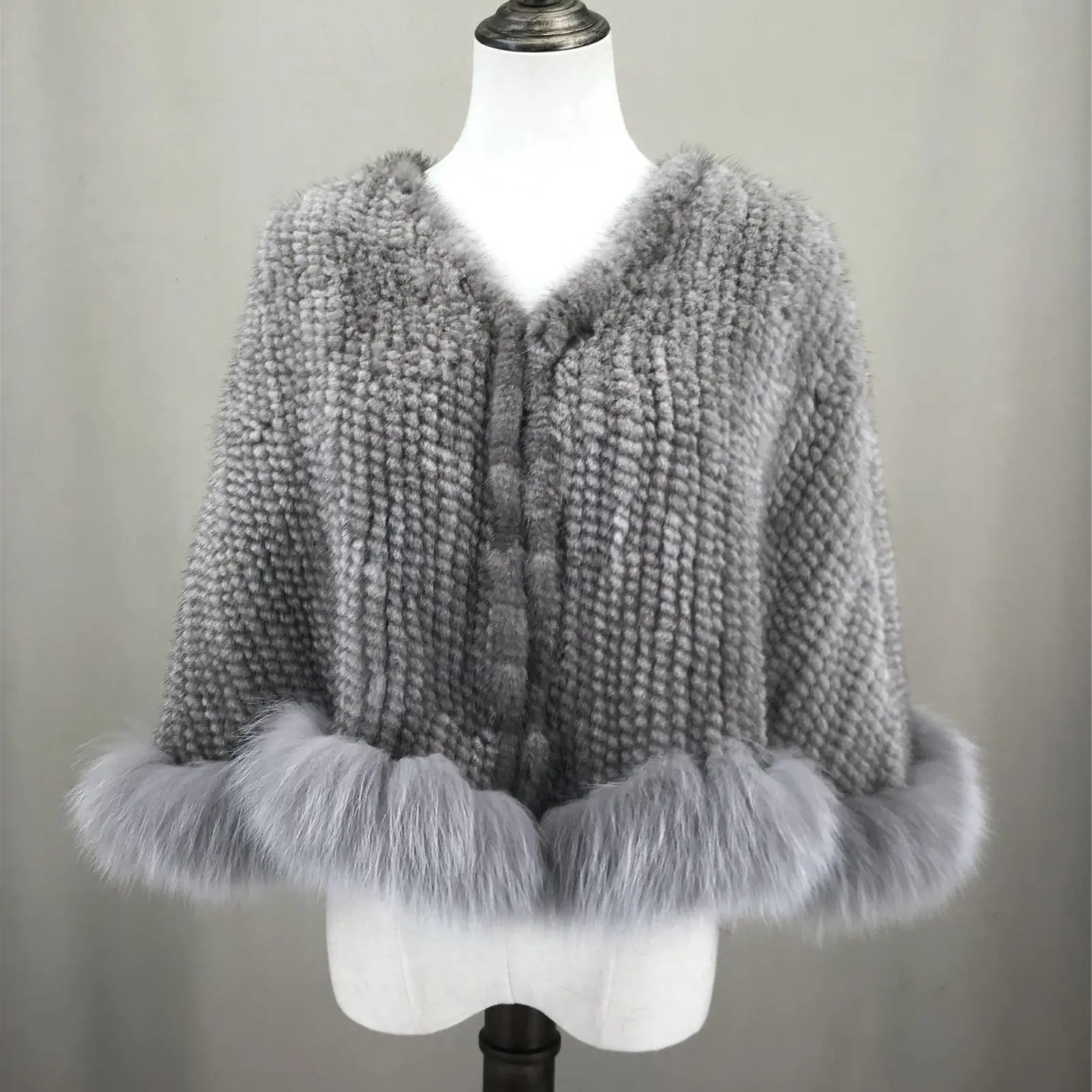 Naturall Mink Fur Knitting Shawl With Fox Bottom Trimming 2023 Elegant Luxurious For Party Wedding B230812