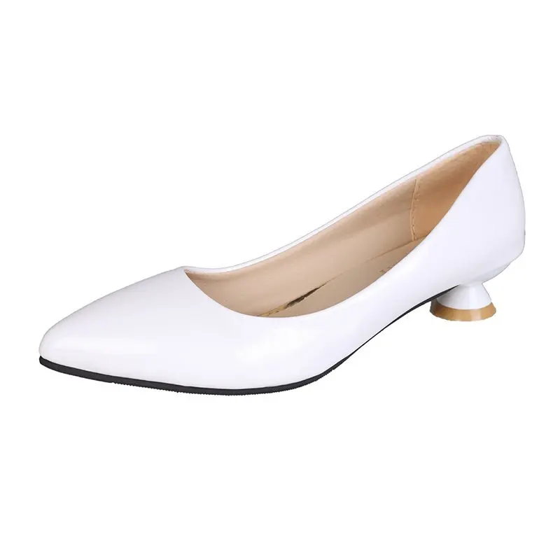 

2023 Simple Spring and Autumn New Pointed Shallow Heel Low Heel Wine Cup Heel Fashion Women's Shoes