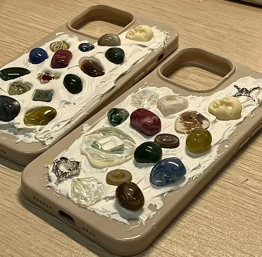 Medieval vintage DIY phone case iPhone 14pro/11/13 2023 retro Original design unique DIY phone case can be customized any style