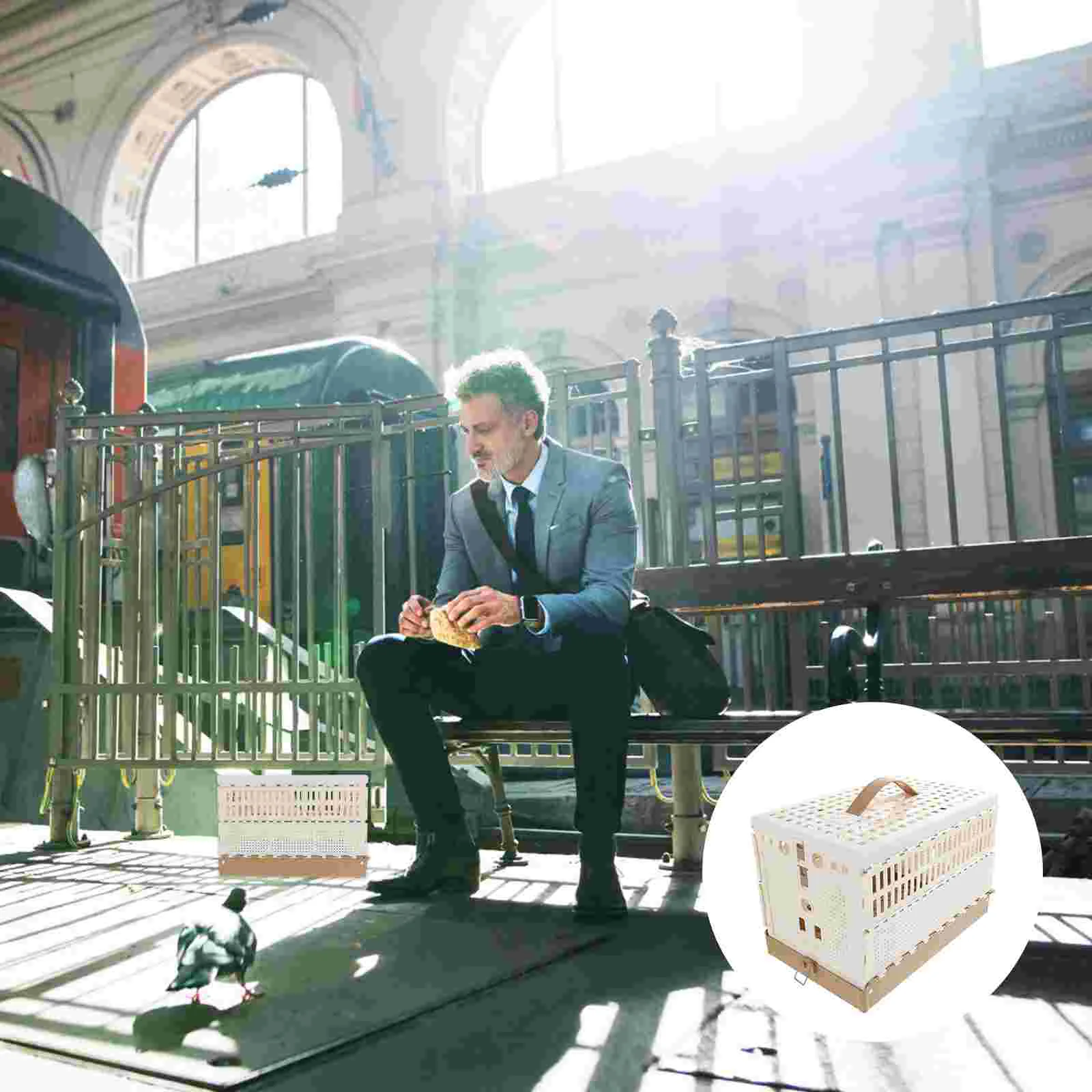 

English title: Rabbit Cage Birds Cage Plastic Pigeon Cage Portable Foldable Transportation Poultry Cage Bird Hunting Cage Pigeon
