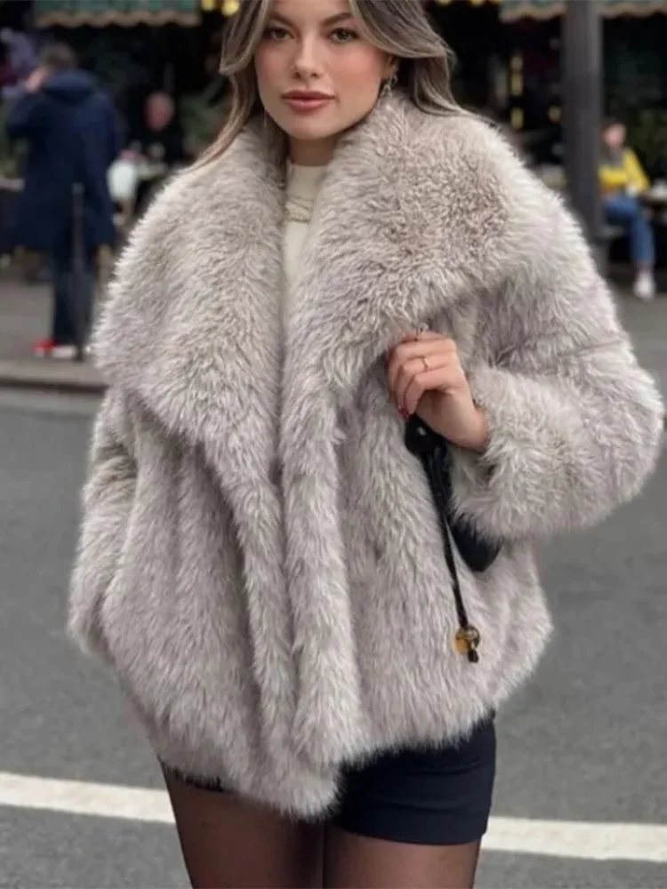 

Fashion Women's Winter Faux Fur Coat Long Sleeve Pockets Covered Buttons Lapel Female Overcoat 2024 Warm Fluffy Women Coats