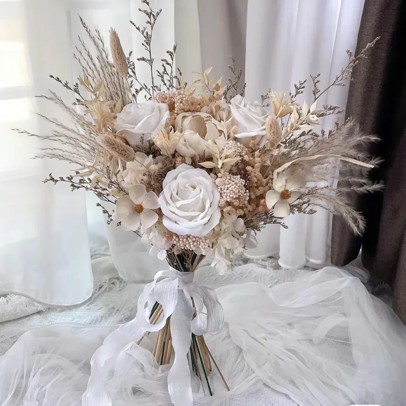 

Natural Dried Pampas Grass Artificial Rose Flower Bridal Wedding Flower Bridesmaid Flowers Bouquet Wedding Centerpieces Decor