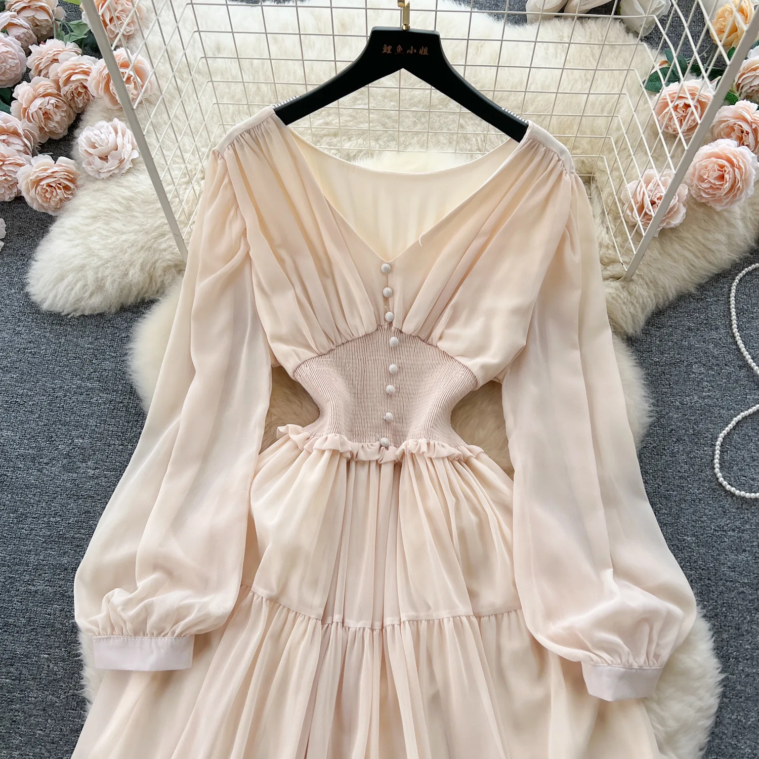 Vintage Chiffon Long Dress Women Elegant V-neck Long Sleeved Casual Dresses French Pleated Slim A-line Long Robe Vestidos