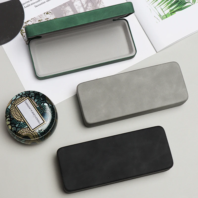 Customized High End Hard Velvet Sunglasses Case Leather Fashionable