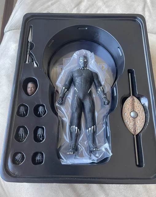 【美品】即発送！mezco one12 ブラックパンサー+玉座セット　おまけ付 In Stock Original Mezco One12 Collective Black Panther 1/12
