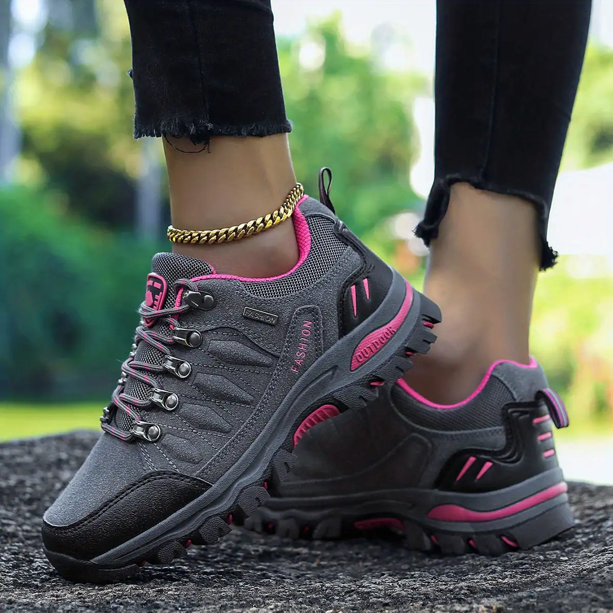 

2023 New Women's Stylish Lace Up Sneakers