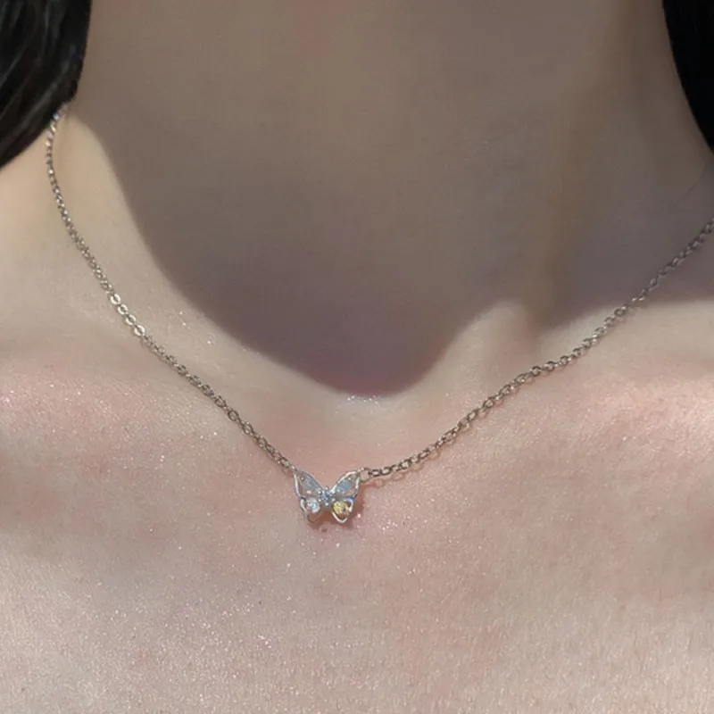 Sweet Butterfly Pendant Necklace for Women Girls Fashion Popular Choker Clavicle Chain Party Jewelry Gifts