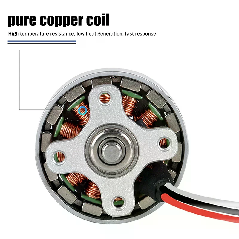 Moteur Brushless 1503 7.4V pour Drone RC Quadcopter posé sur fond blanc, hélice non montée, léger et puissant.