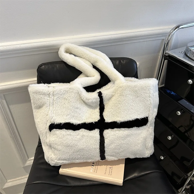 Рисунок 3 - Плюшевая сумка через плечо