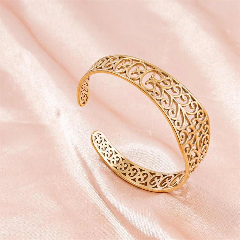 1Pc Vintage Carved Filigree Flower Of Life Cuff Open Bracelet For Women No Fade Stainless Steel Boho Female Bangle Jewelry Bulk bangle bracelet stainless steel bracelet