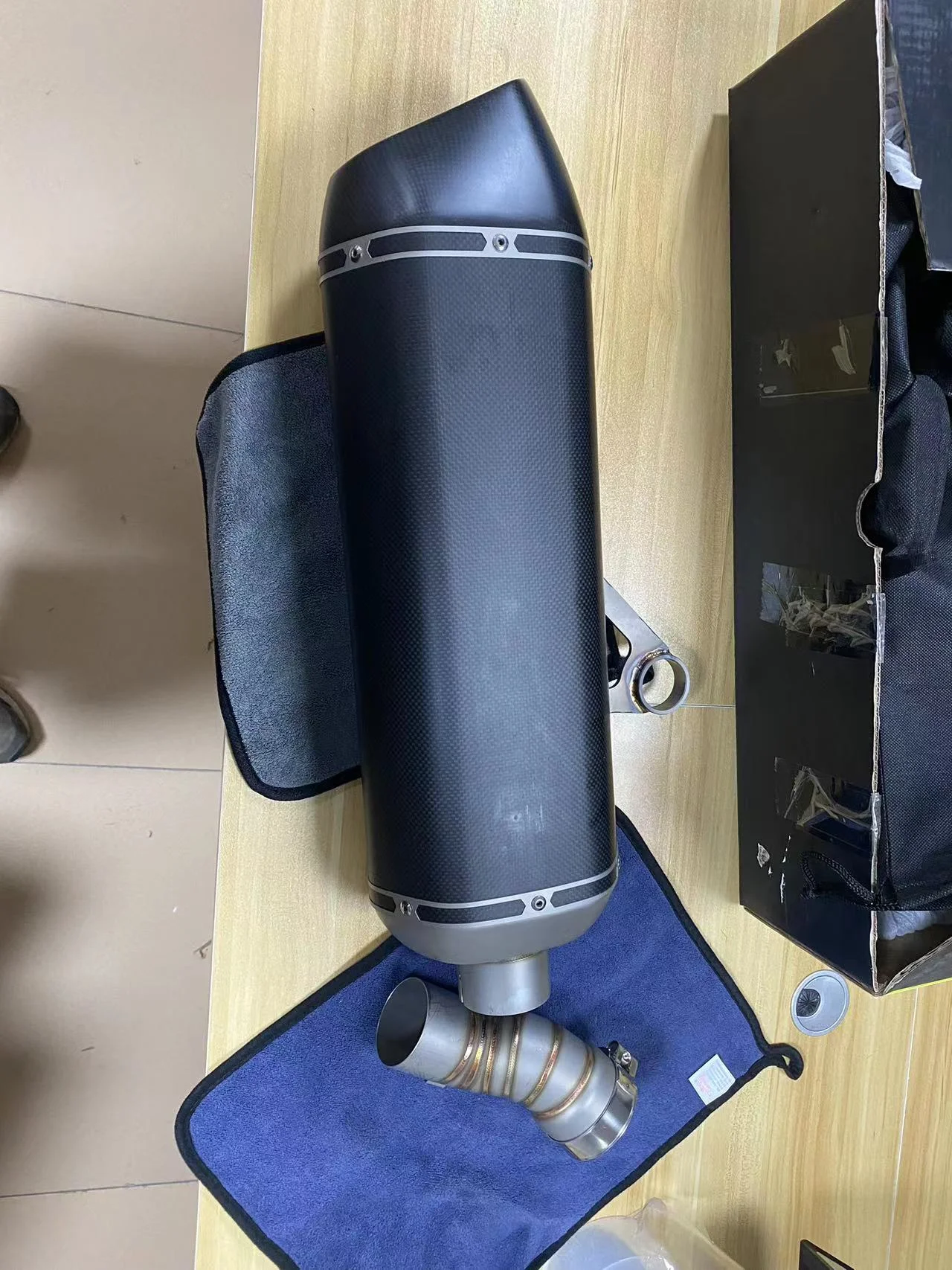 

Motorcycle carbon muffler Slip On Line for BMW R1250GS/ADVENTURE