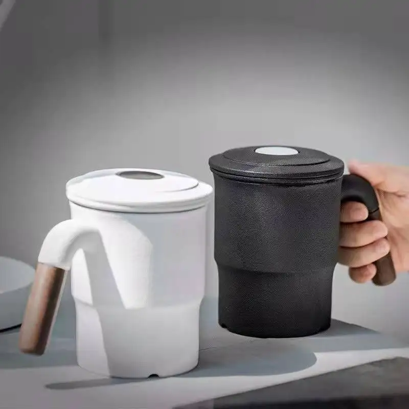

Filter Bubble Cup Ceramic Cup Mug Tea Water Separation Cup Black Pottery Personal Cup with Lid Frosted Lettering