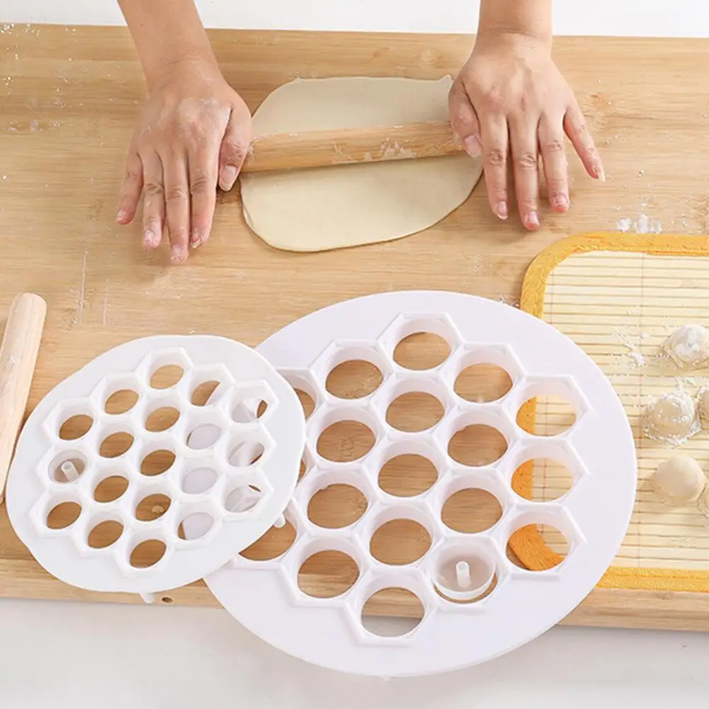 Ravioli Maker Dumpling Mold Dough Press Tortellini DIY Patty Meat Pasta Form Kitchen Tools Accessories Dumpling Maker