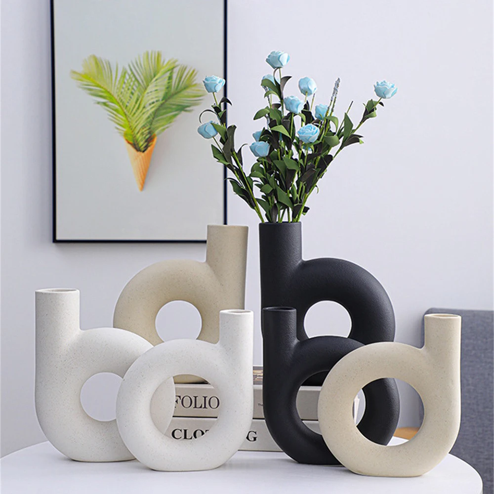 

Modern Appearance Creative Decorative Flower Arrangement Ceramic Ornaments Modern Vase Floral Decoration Elegant Sculpture