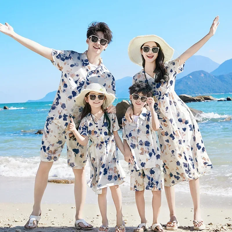 2024 Summer Family Vacation Look Clothes Mom and Daughter Short Sleeve Dress Holiday Dad and Son Shirts Two Piece Outfits Sets 5