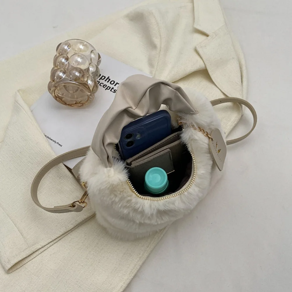 Hobo Bags for Women Small Satchel Bag Stylish Mini Tote Handbag Fluffy Fur  Purse Crossbody Bag Winter Shoulder Bag 2023