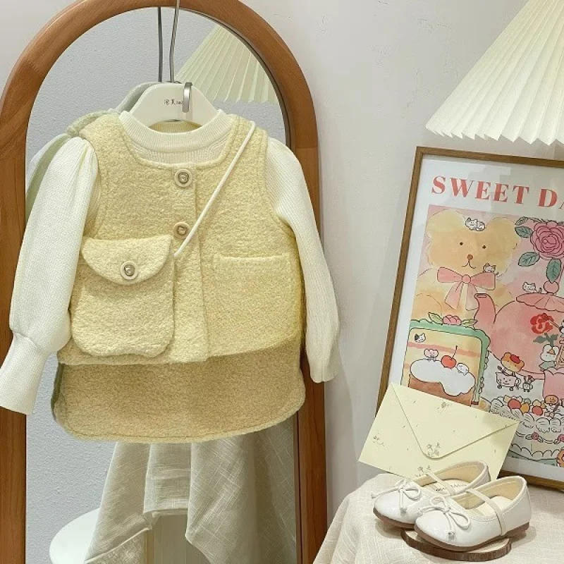 

Korean Style Girls' Suit Skirt Autumn and Winter 2023 New Fashionable Fleece-Lined Baby Girls' Vest Short Skirt Two-Piece Set