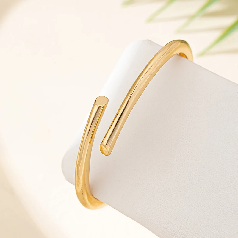 Trendy Simple Jewelry Geometry Round Metal Open Bangles & Bracelets Punk Gold Color Wristband Cuff Bracelet for Women Girls Gift